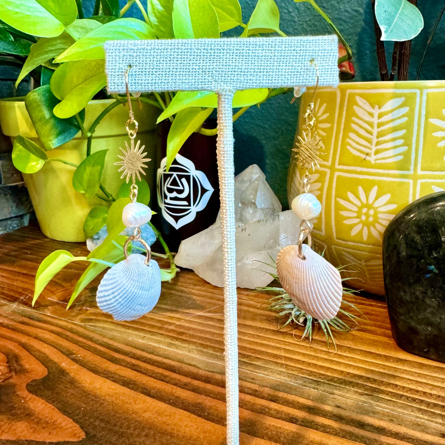 Freshwater Pearl Shell Dangle Earrings