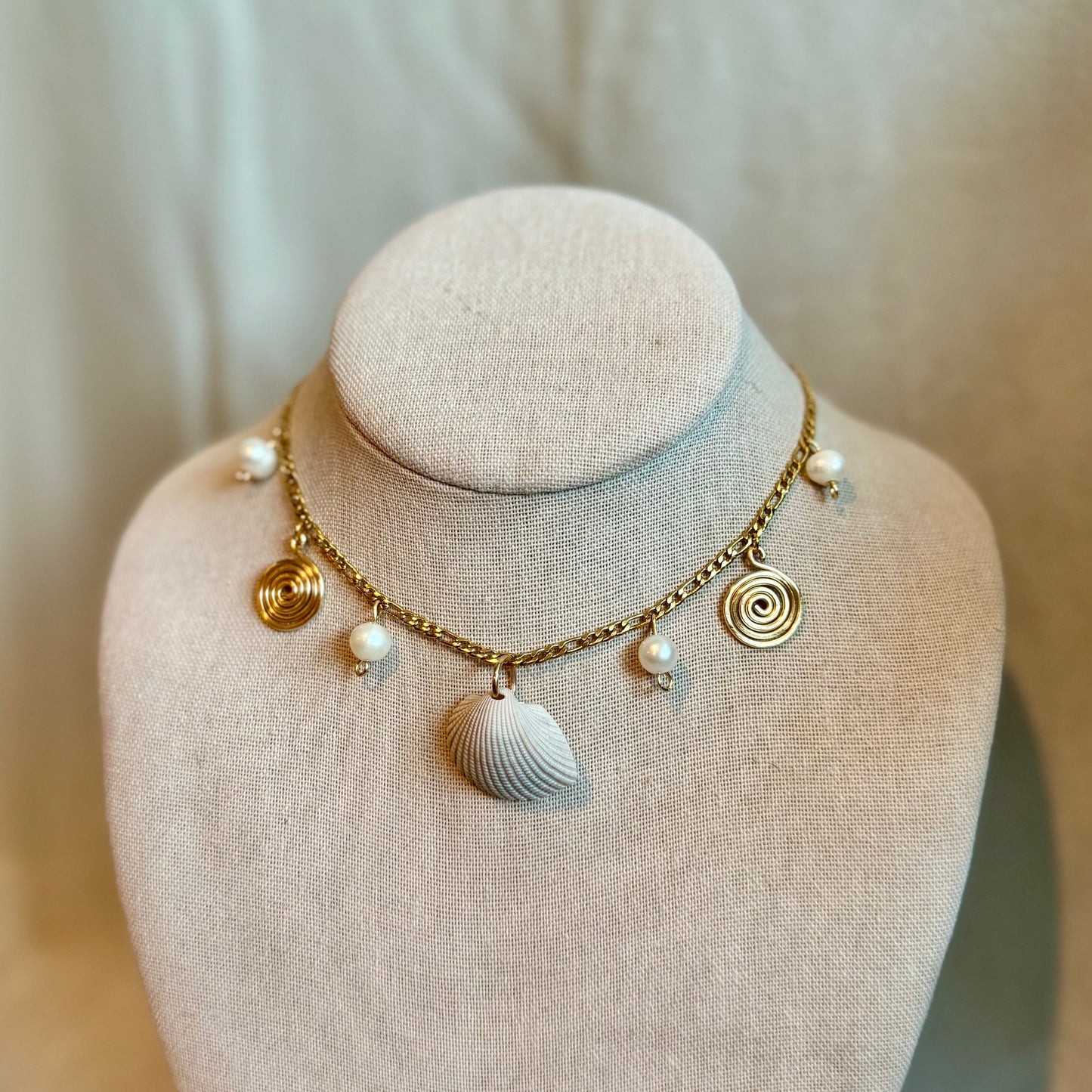 Shell Spiral Freshwater Pearl Choker