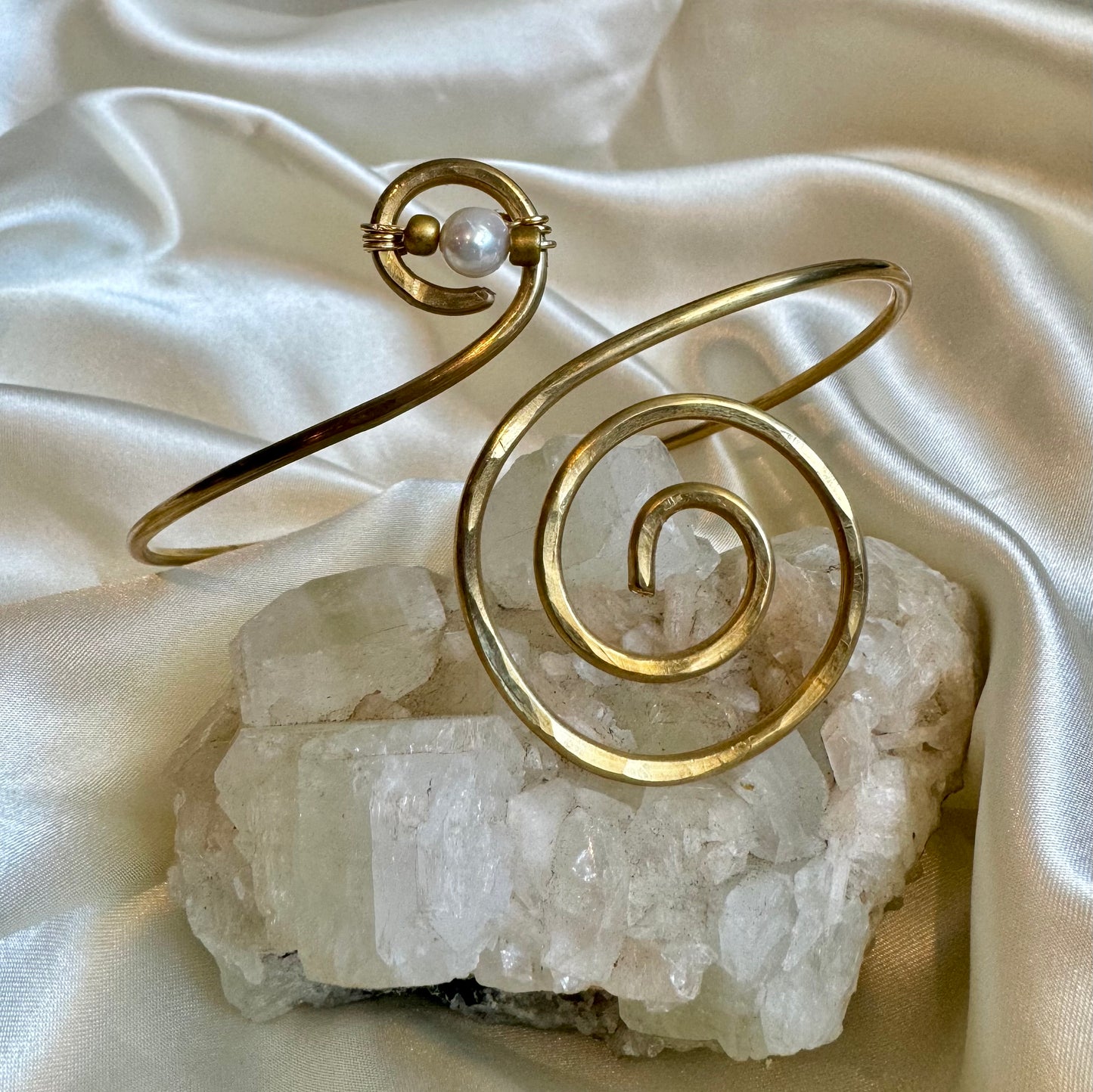 Freshwater Pearl Sprial Arm Cuff