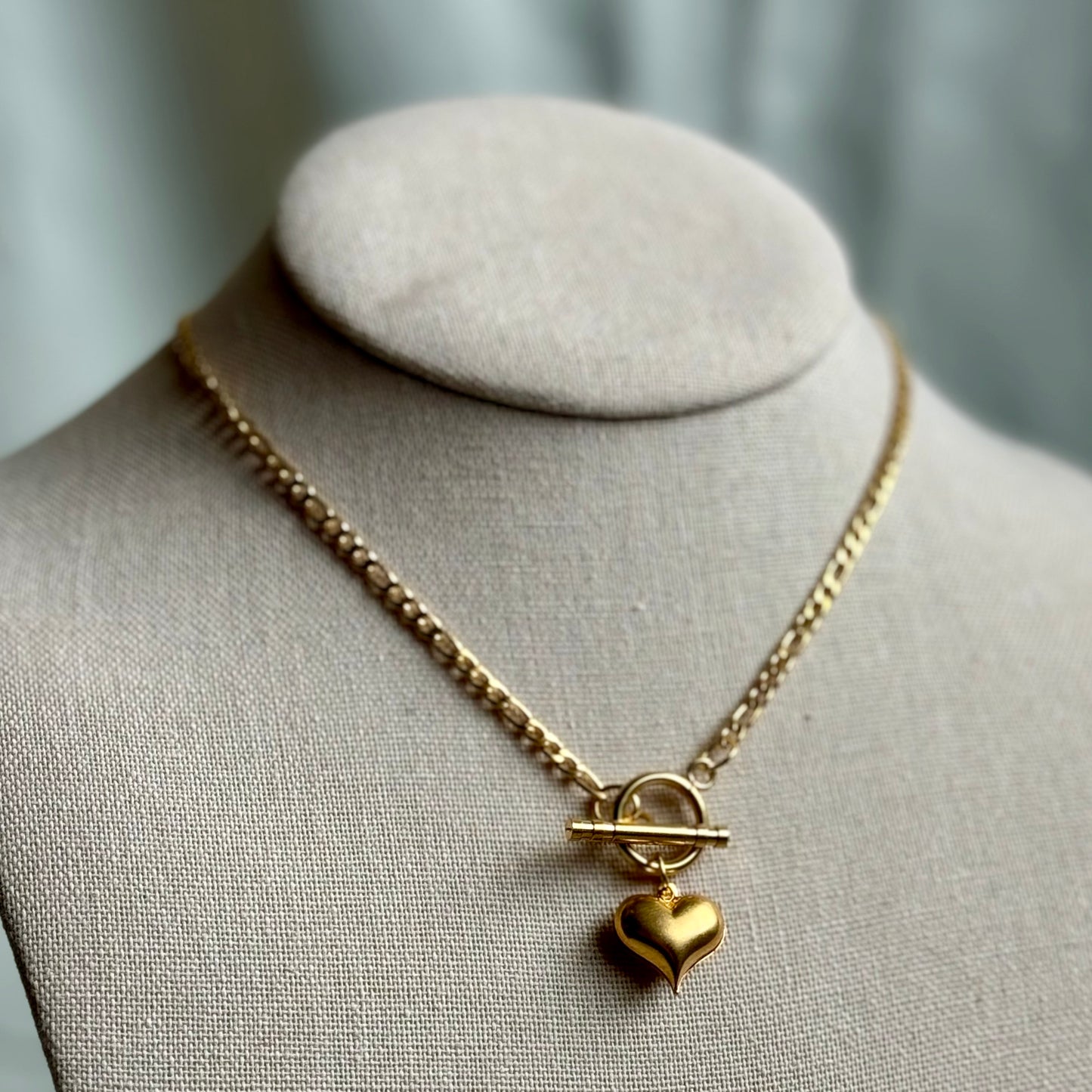 heart choker toggle clasp