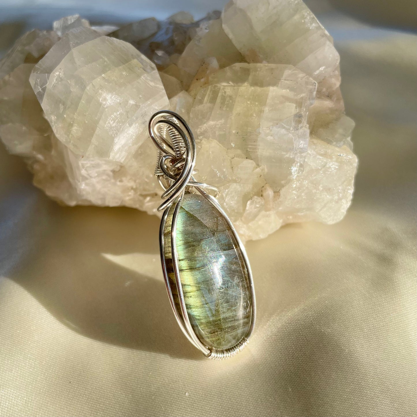 Labradorite "Lucidity" Pendant