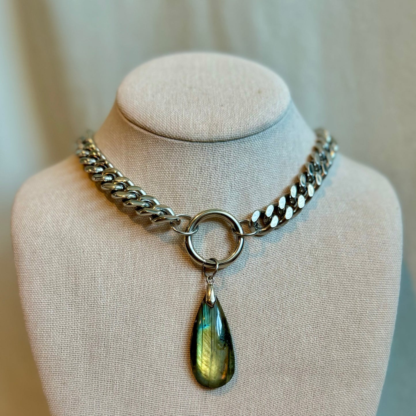 Labradorite “O” Ring Chunky Choker