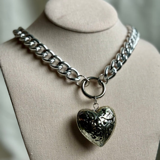 Vintage Style Heart Statement Choker