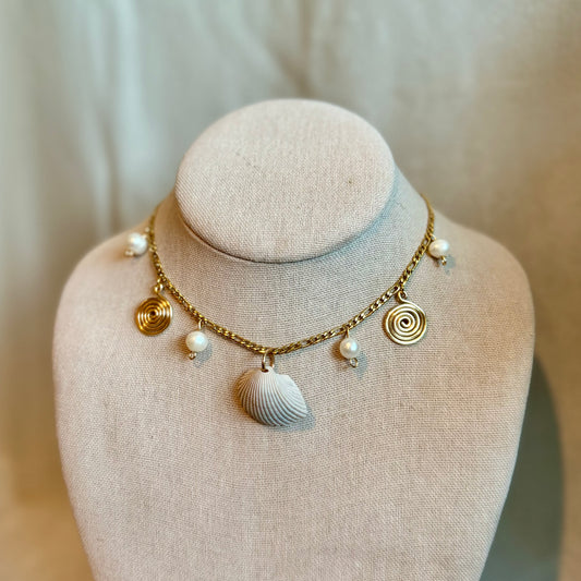 Shell Spiral Freshwater Pearl Choker